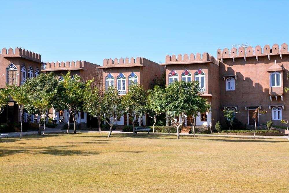 Regenta Resort Pushkar Fort Buitenkant foto